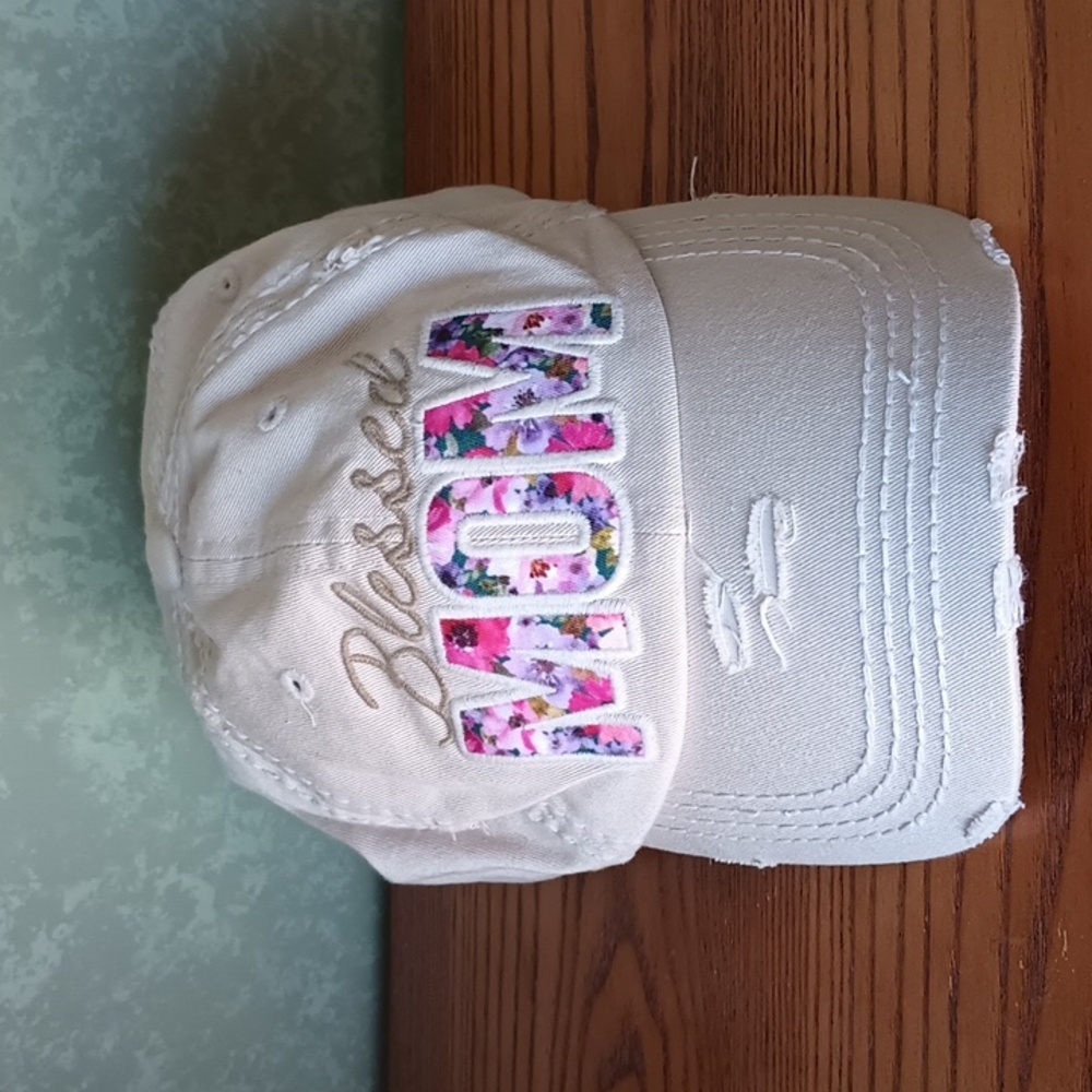 KBETHOS Blessed Mom Baseball Cap Sun Hat Floral Distressed Vintage Look Ivory